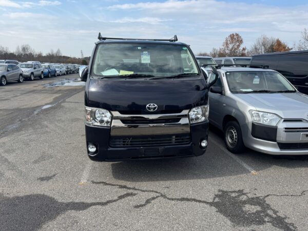 Toyota Hummer Bus Super GL - Image 2